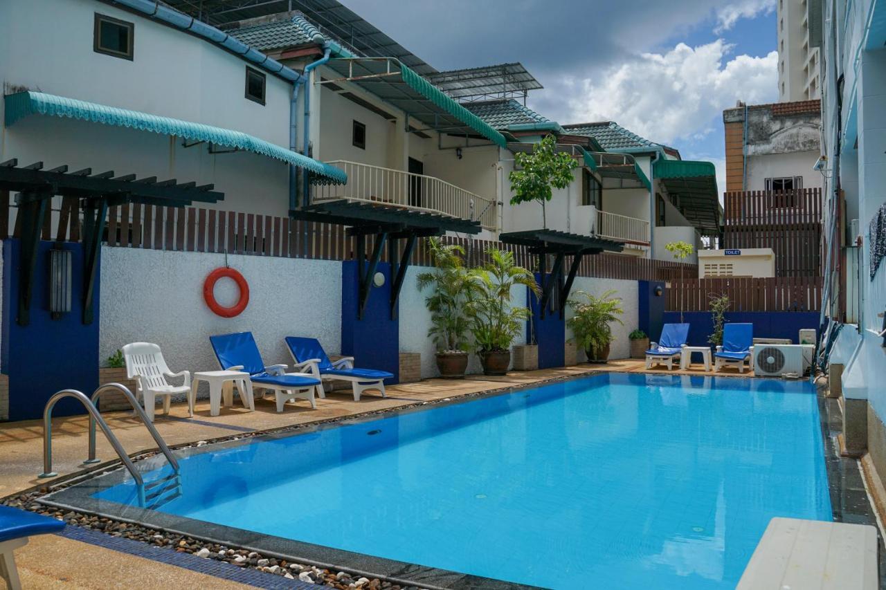 Rattana Beach Hotel By Shanaya Karon Εξωτερικό φωτογραφία